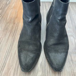 HUGO BOSS | BLACK HEEL BOOTS